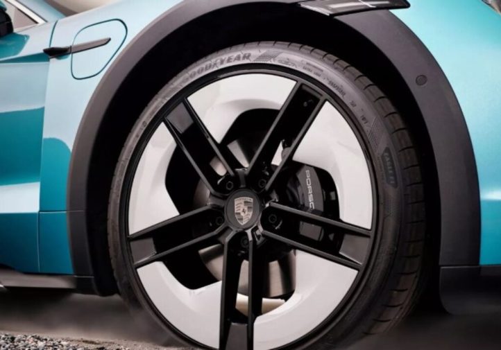 Porsche показала ювілейну серію з чотирьох моделей (фото)