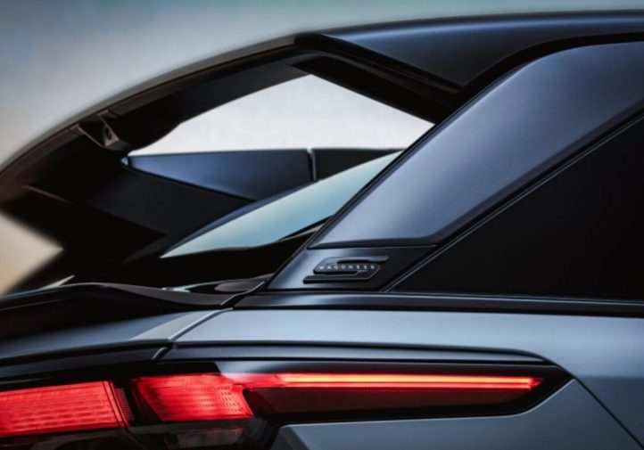 Jeep масово перевіряє Wagoneer S через ризик втрати деталі