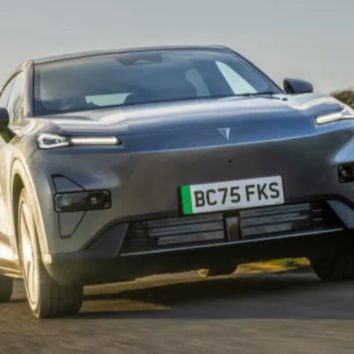 Огляд Deepal S05: 200 кВт зарядка, Cell-to-Body (фото)