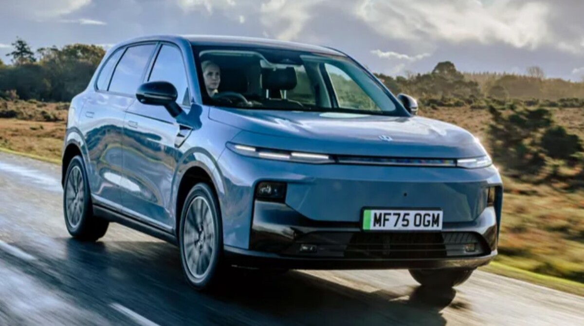 Leapmotor B10 — бюджетний електрокросовер (огляд)