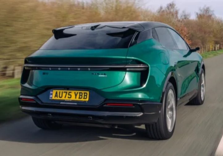 Lotus Eletre X: електричний SUV отримав гібридну версію