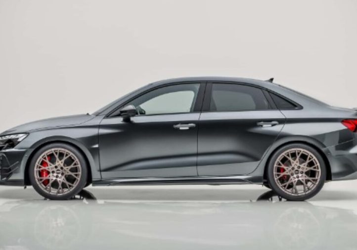 Audi представила найекстремальнішу RS3 (фото)