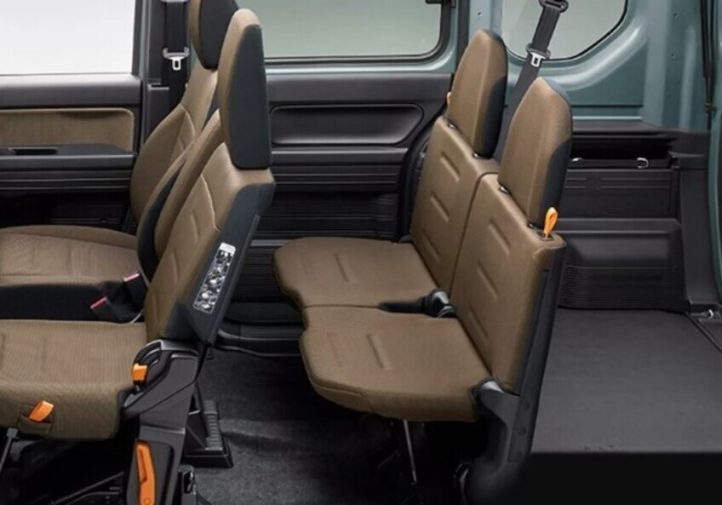 Оновлений Honda N-Van: турбо, цифрова панель і нові кольори
