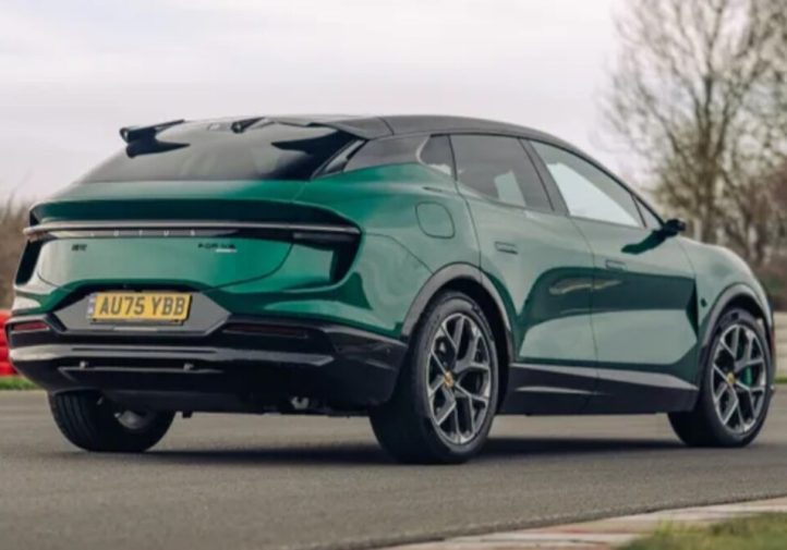 Lotus Eletre X: електричний SUV отримав гібридну версію