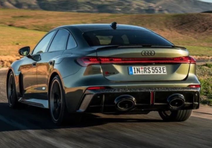 Найтехнологічніший Audi RS5 в історії (огляд)