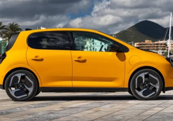 Renault Twingo E-Tech проти конкурентів: що пропонує новинка