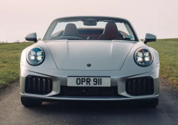 Гібридний Porsche 911 Turbo S: новий рівень швидкості