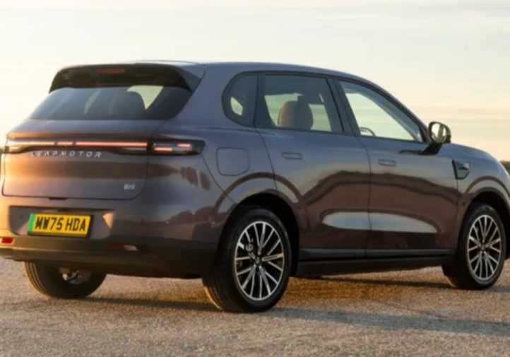 Leapmotor B10 — бюджетний електрокросовер (огляд)