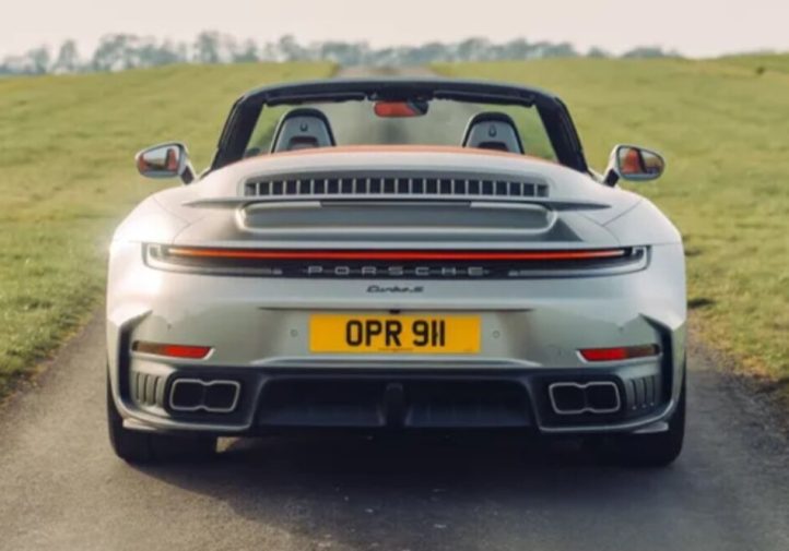 Гібридний Porsche 911 Turbo S: новий рівень швидкості