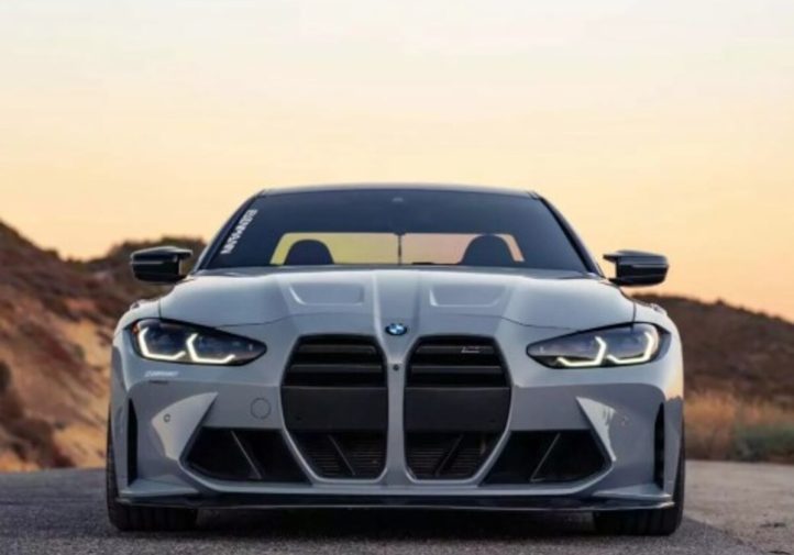 DinMann M4 Maloo: купе перетворили на унікальний пікап