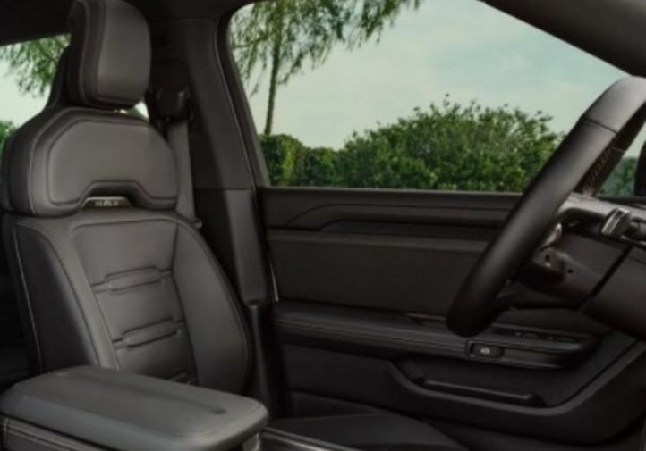 Нові електро-SUV: Rivian R2 і Jeep Recon (фото)