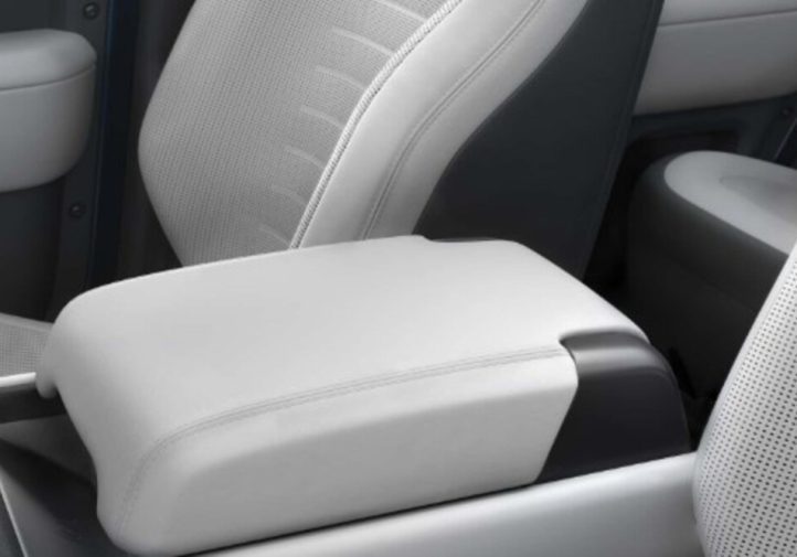 Малий Land Rover Defender на підході (фото)