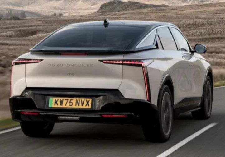 DS No 8: французький електрокар між седаном і кросовером