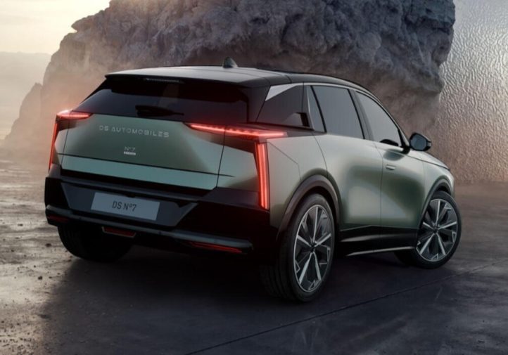 DS No7: новий преміальний SUV із гібридом та EV