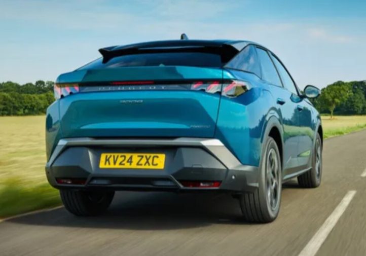 Новий Peugeot 3008: гібриди, дизайн і комфорт (фото)