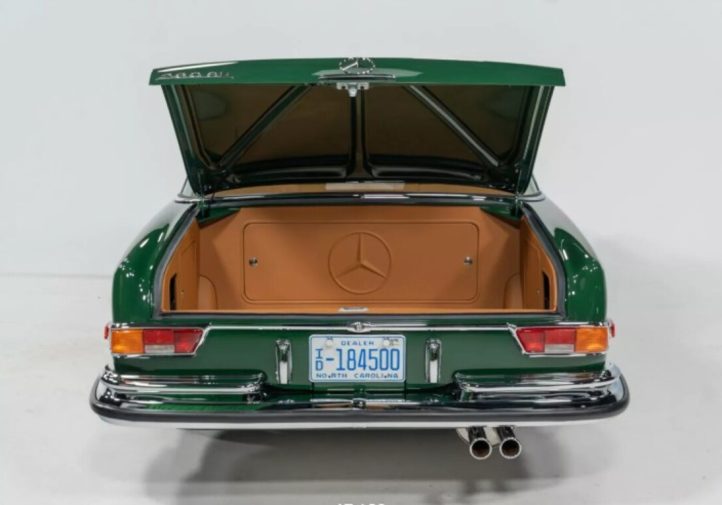 1969 Mercedes 280SE отримав потужний AMG V8 (фото)