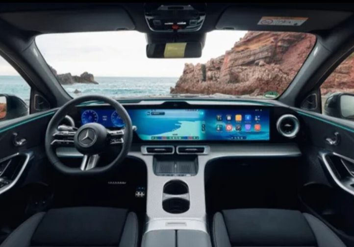 Електричний Mercedes GLC отримав 483 к.с. і Hyperscreen