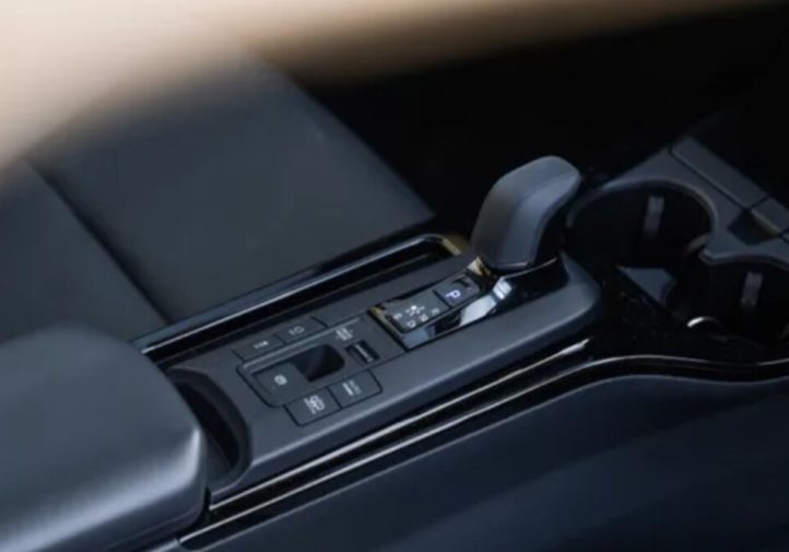 Toyota Prius втрачає титул головного авто для Uber (огляд)