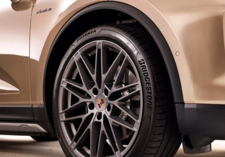 Porsche показала ювілейну серію з чотирьох моделей (фото)