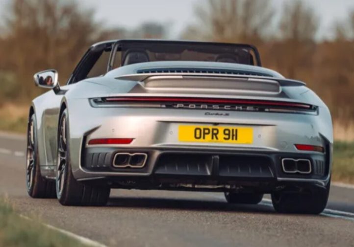 Гібридний Porsche 911 Turbo S: новий рівень швидкості