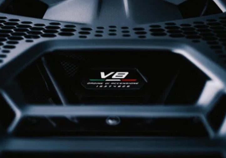 Temerario проти Huracán: V8 турбо чи атмосферний V10 (тест)