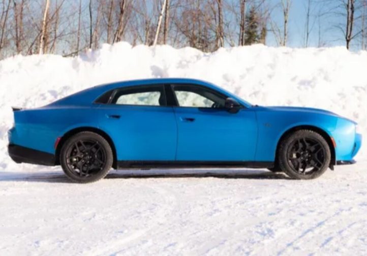 Dodge Charger R/T: базовий маслкар із турбомотором Hurricane