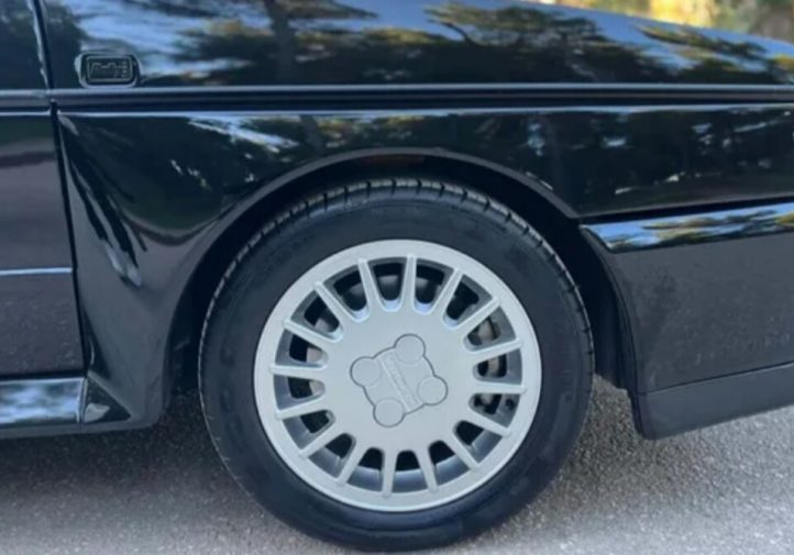 Рідкісний повнопривідний Volkswagen Golf Rallye (фото)