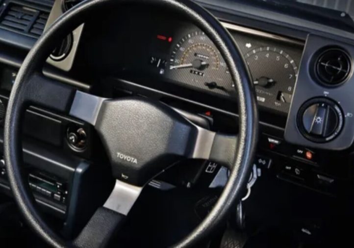 Toyota AE86: правда і міфи про легендарне купе (огляд)