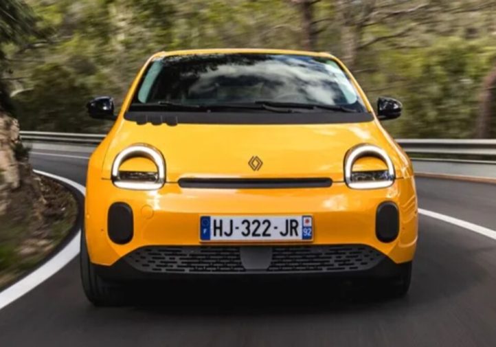 Renault Twingo E-Tech проти конкурентів: що пропонує новинка