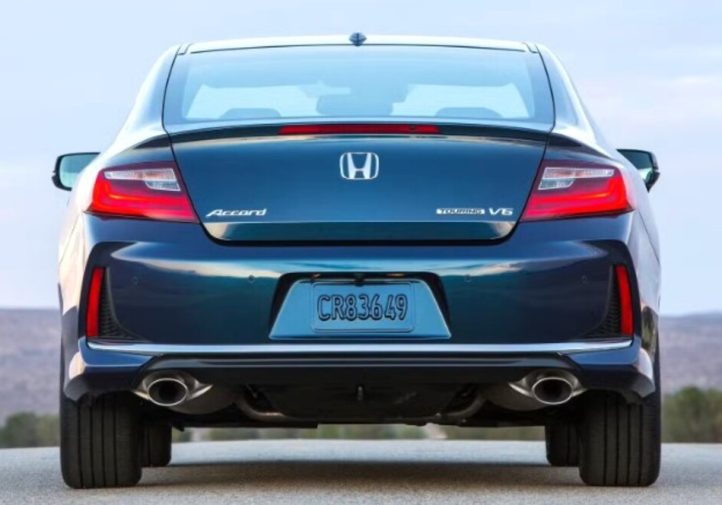 Honda Accord Coupe 2013–2017 – останнє V6 купе (фото)