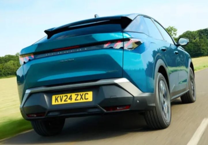 Новий Peugeot 3008: гібриди, дизайн і комфорт (фото)