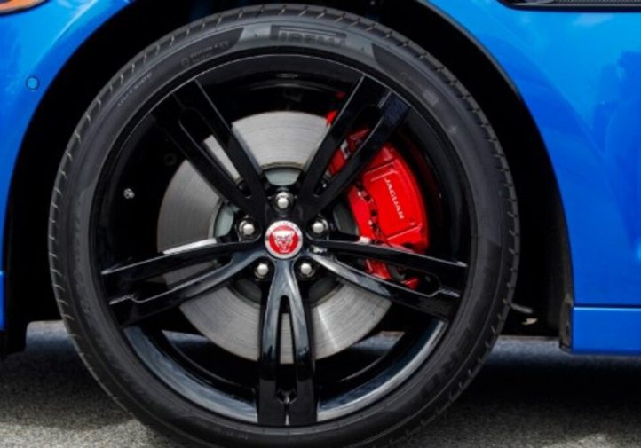 Jaguar скасував F-Type та ще три моделі через Type 00 (відео)