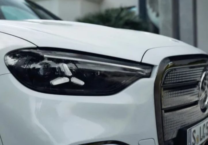 Електричний Mercedes GLC отримав 483 к.с. і Hyperscreen