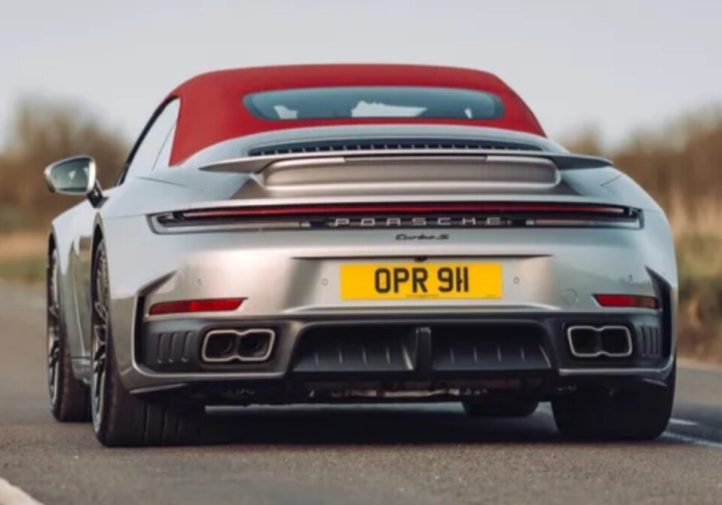 Гібридний Porsche 911 Turbo S: новий рівень швидкості