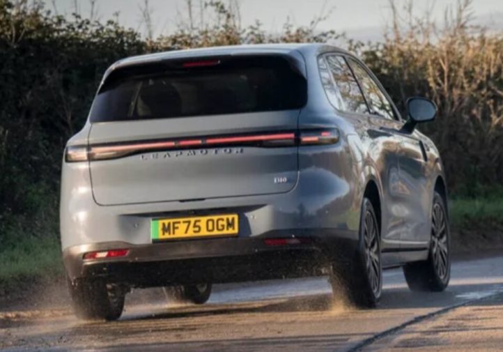 Leapmotor B10 — бюджетний електрокросовер (огляд)