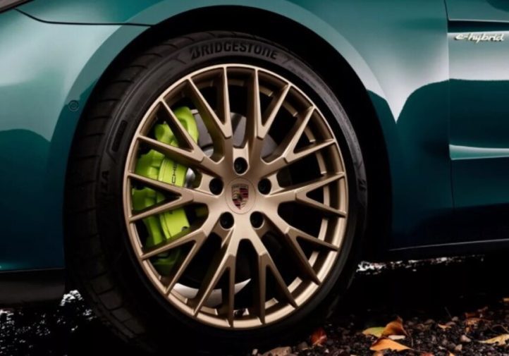 Porsche показала ювілейну серію з чотирьох моделей (фото)