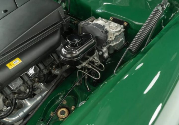 1969 Mercedes 280SE отримав потужний AMG V8 (фото)