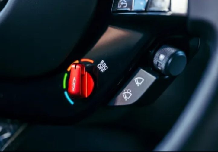 Ferrari Amalfi 2026 – новий стандарт дорожніх суперкарів