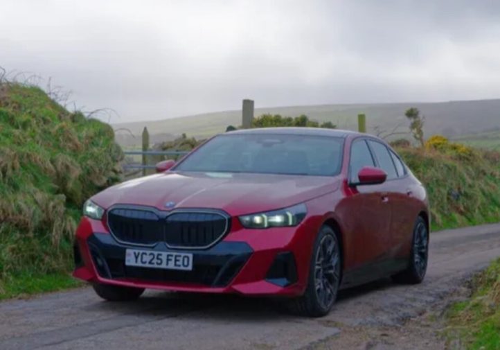 BMW 550e в EV-режимі: реальний запас ходу і динаміка