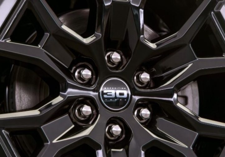 Ford – версія Expedition 2027 зі спеціальним дизайном