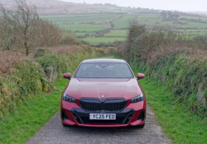 BMW 550e в EV-режимі: реальний запас ходу і динаміка