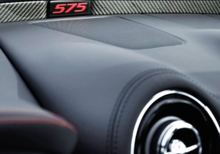 Jaguar скасував F-Type та ще три моделі через Type 00 (відео)