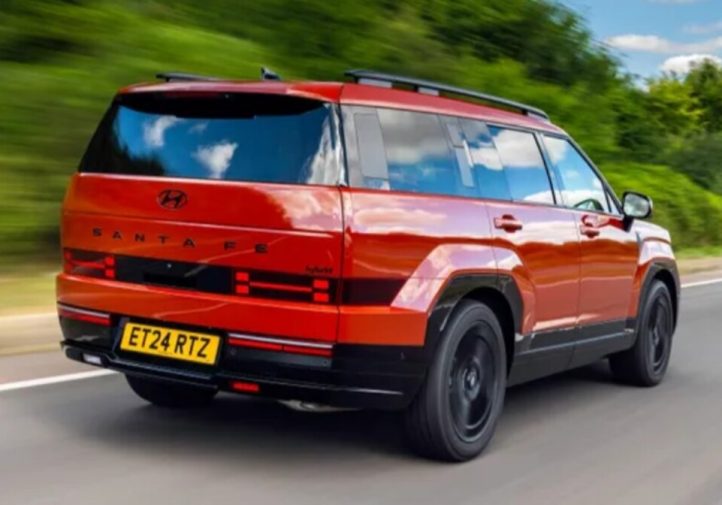 Hyundai Santa Fe 2026: ціна, комплектації та тест-драйв