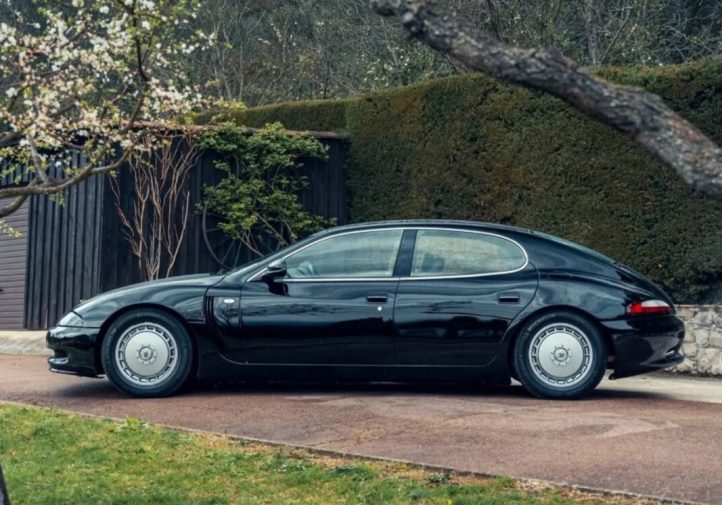Bugatti EB112: унікальний седан-привид виставили на аукціон