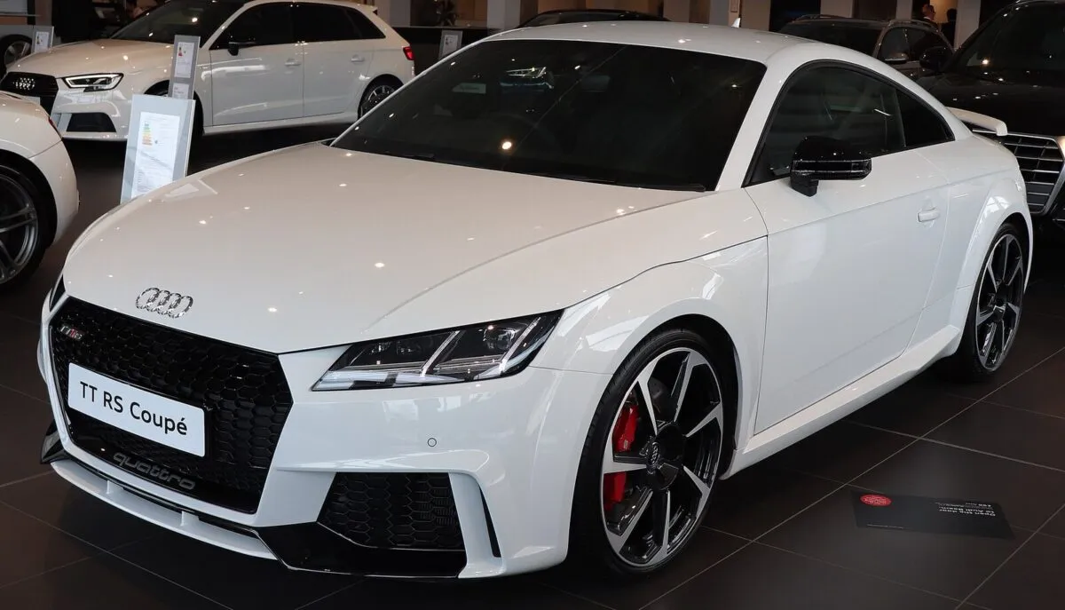 Audi TT RS Coupé третьего поколения (8S)