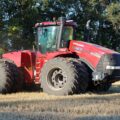Трактор Case IH Steiger 600 у полі