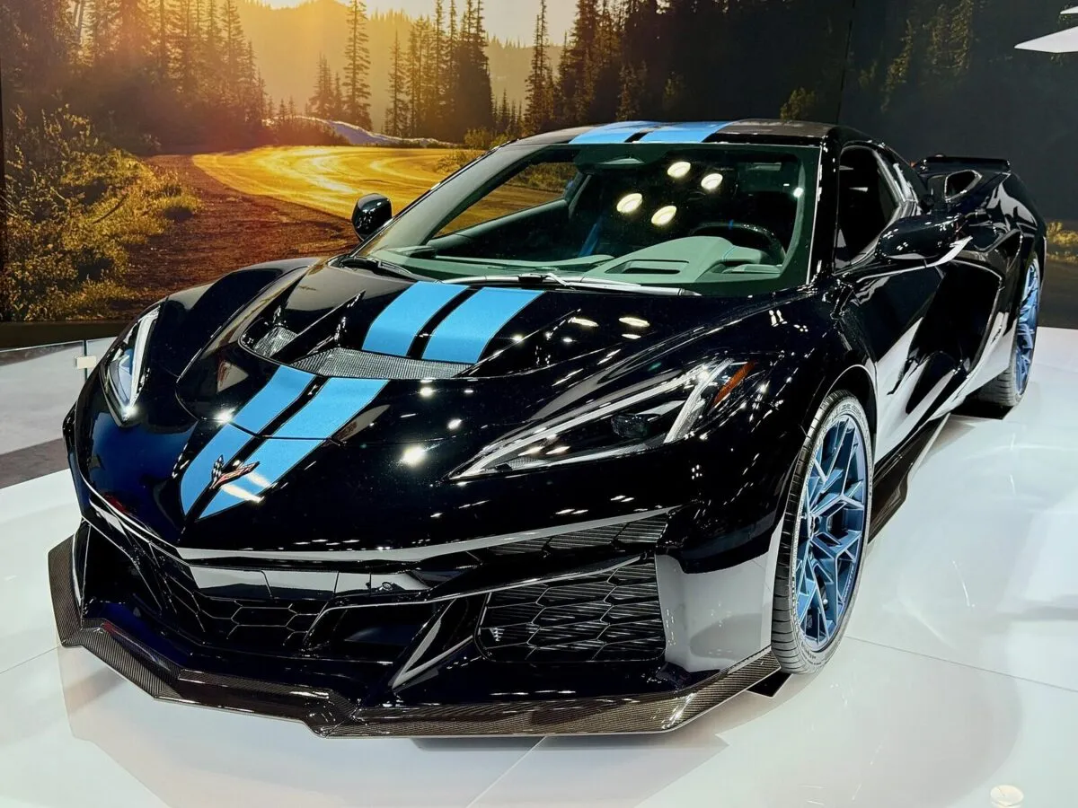 Chevrolet Corvette ZR1 (C8) 2025