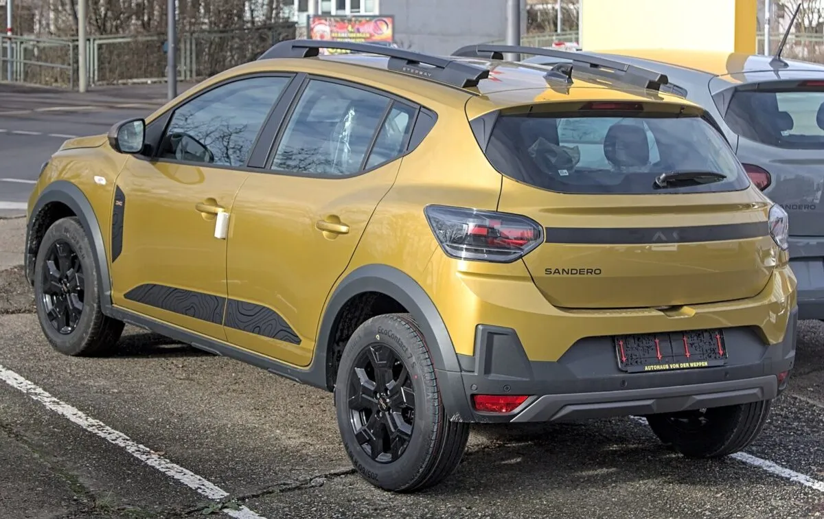 Dacia Sandero Stepway 2026, вигляд ззаду