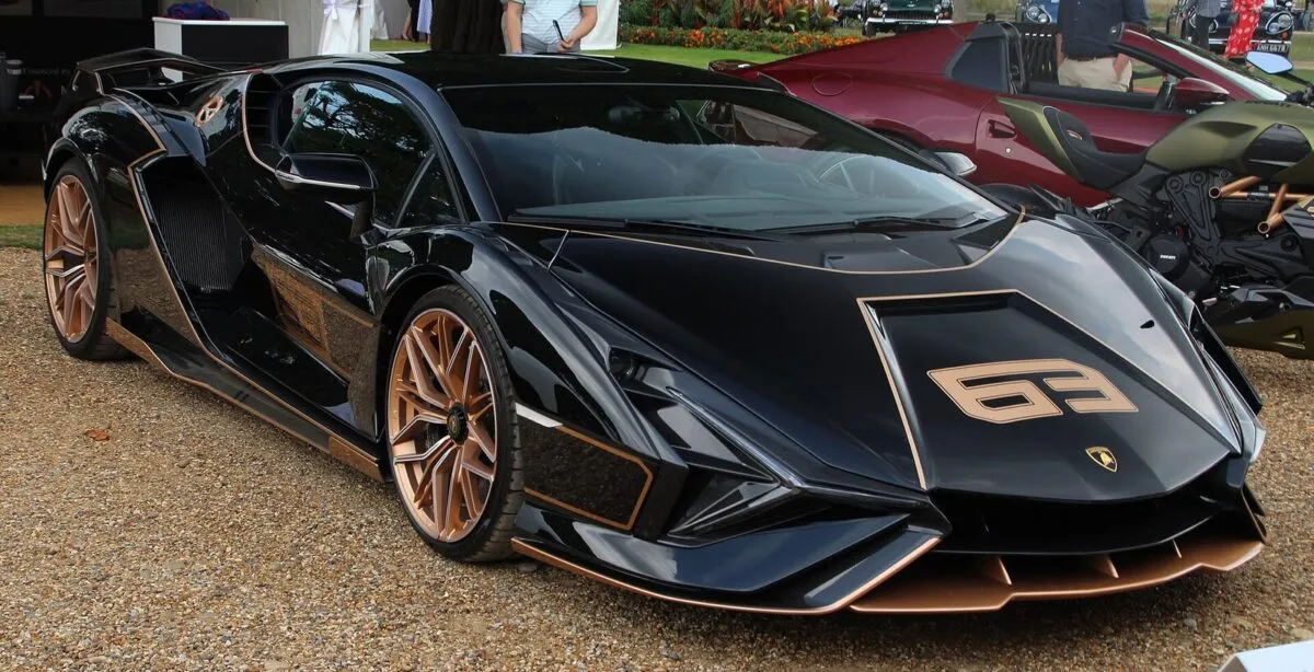 Lamborghini Sián FKP 37 — первый гибрид марки с суперконденсатором
