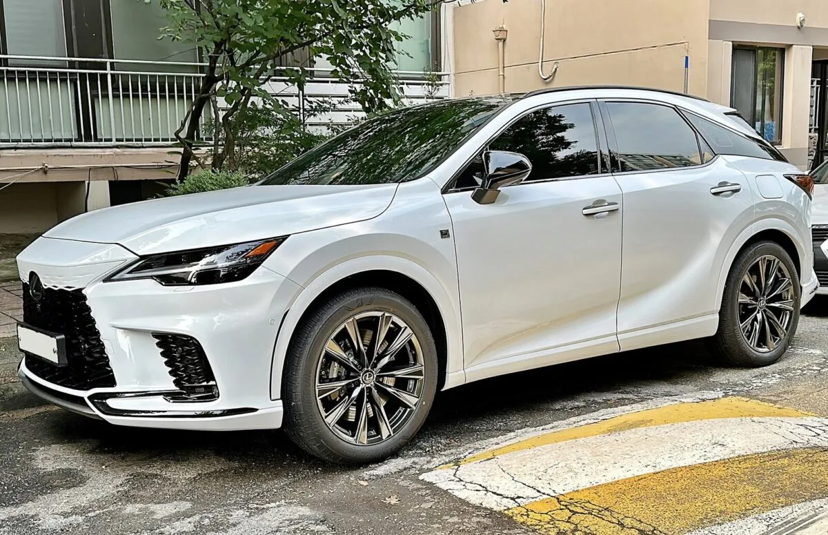 Lexus RX 450h+ п'ятого покоління